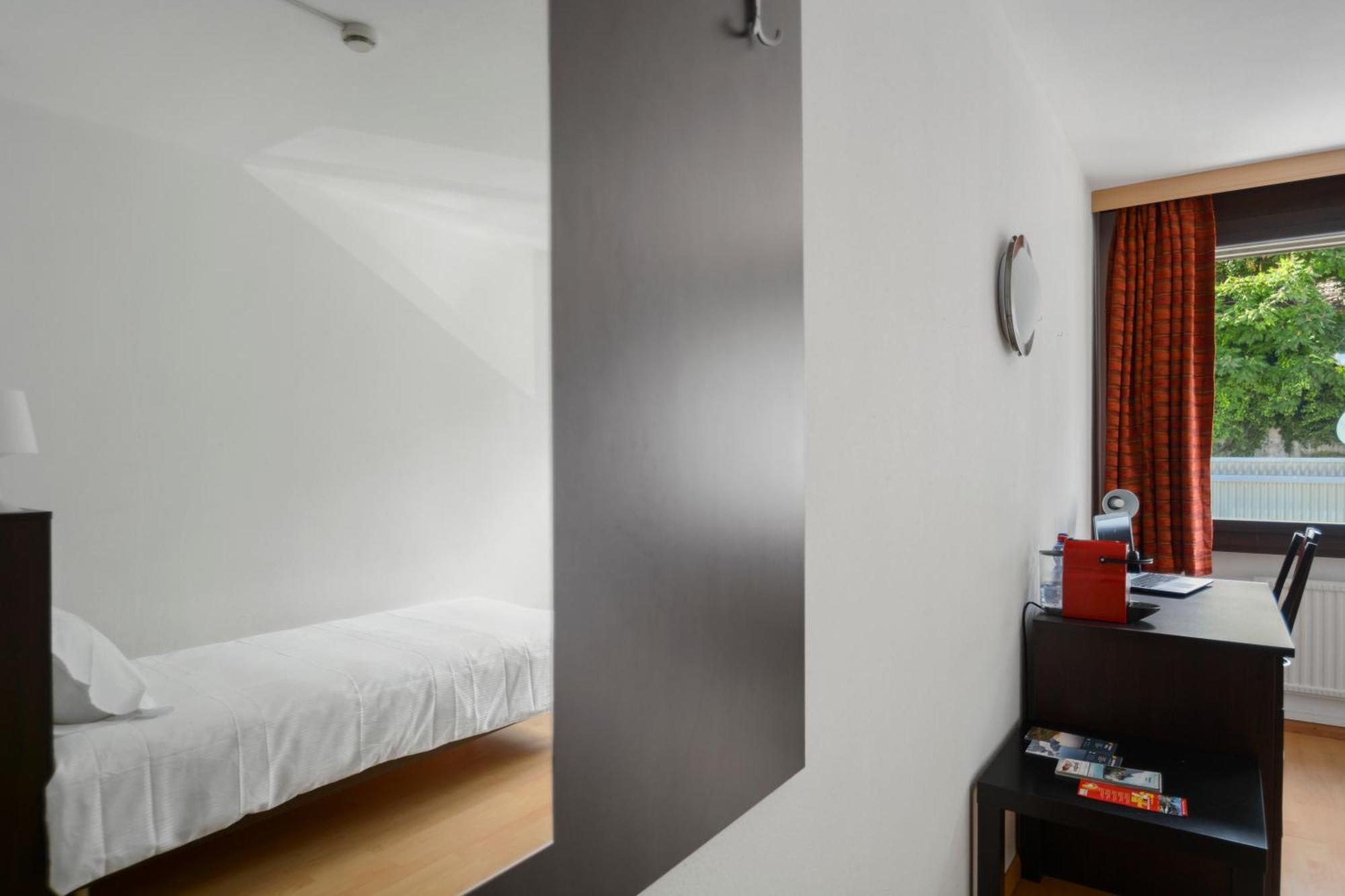 Neuchatel City Hotel Экстерьер фото